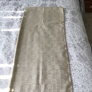 Gucci scarf